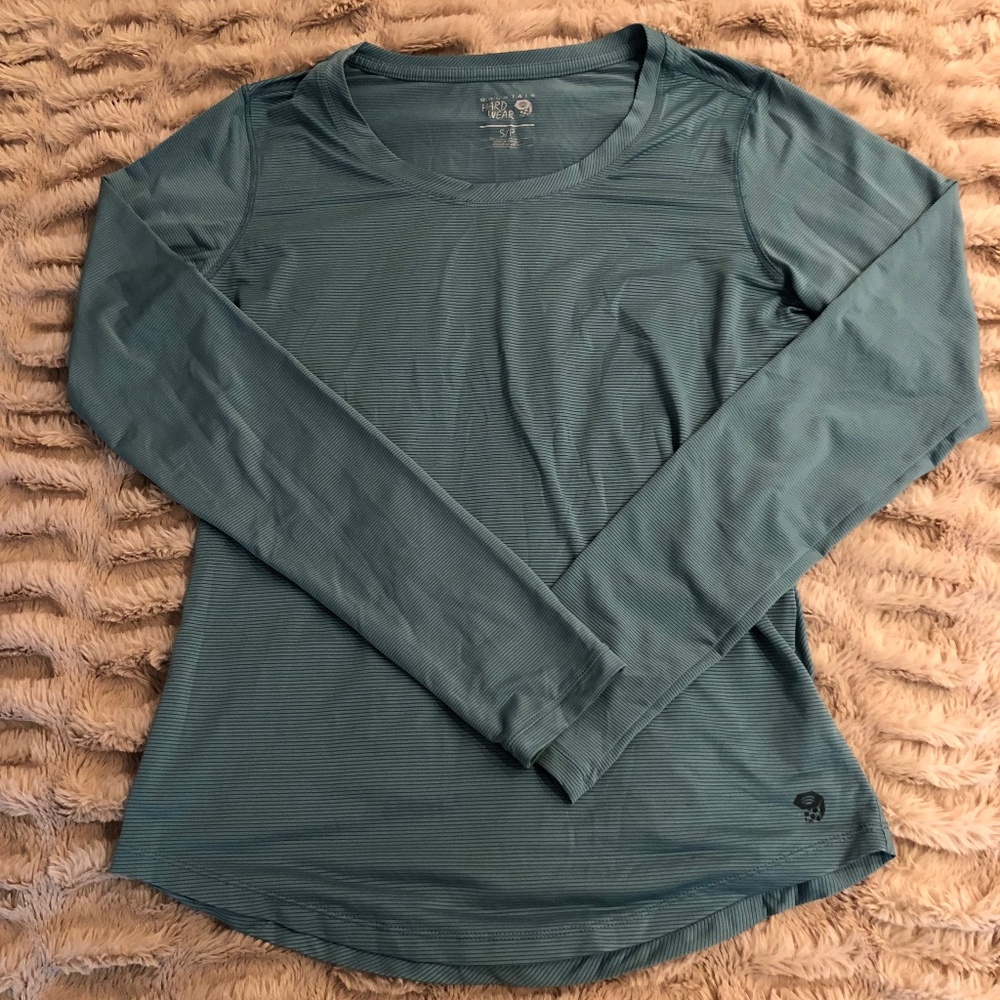 Mountain hard wear blue green long sleeve top size small